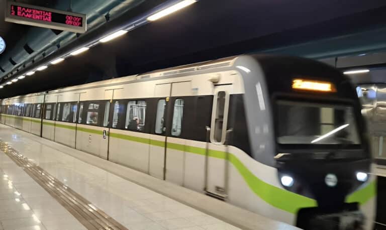 Συναγερμός για πτώση ατόμου στις γραμμές του Μετρό στο Σύνταγμα
