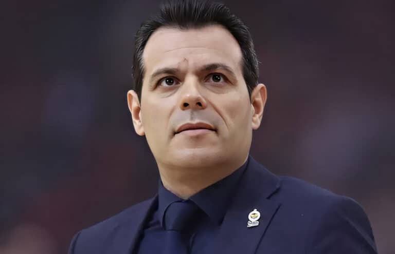 Ισραήλ: Πύραυλος έπεσε στην πολυκατοικία που μένει ο Δημήτρης Ιτούδης –  Στην Ελλάδα βρίσκεται ο προπονητής της Χάποελ