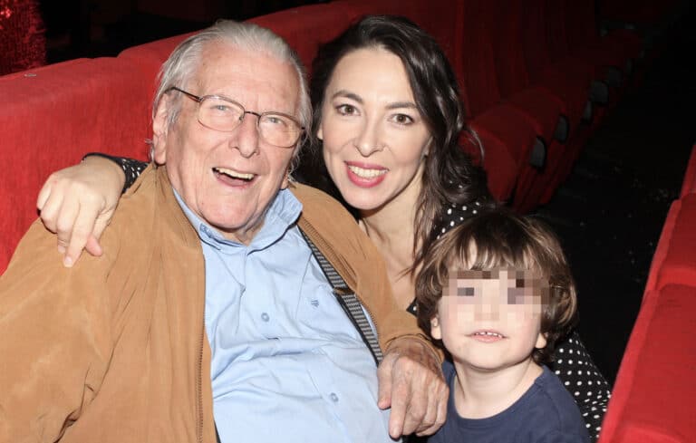 Αλίκη Κατσαβού: Το μήνυμα όλο νόημα μετά το βίντεο από τον τάφο του Κώστα Βουτσά