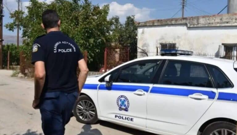 Ο 15χρονος που δολοφόνησε τον πατέρα του, Έβαλε ποντικοφάρμακο επειδή ασεγλούσε στην..