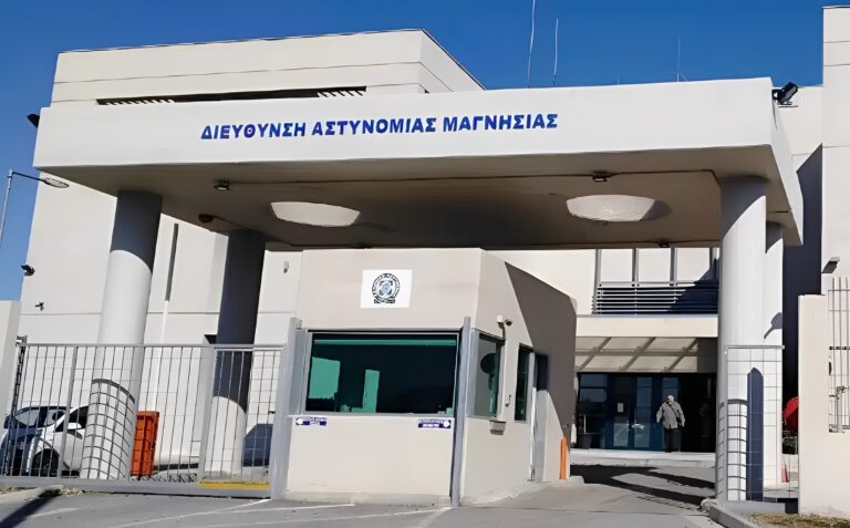 Συνελήφθη 52χρονη μητέρα στο Βόλο: Πωλούσε πορνογραφικό υλικό της ανήλικης κόρης της