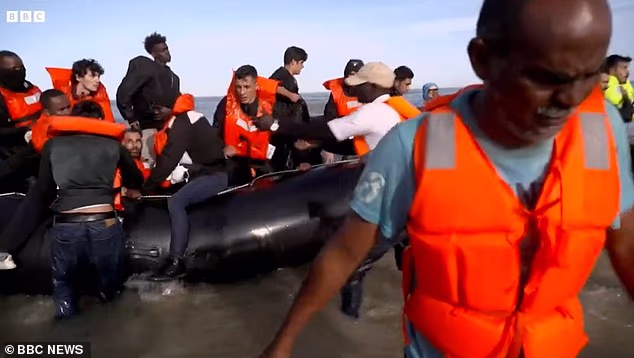 100007565 14875619 nearly 20 000 asylum seekers have arrived in britain via small b a 34 1751638803609