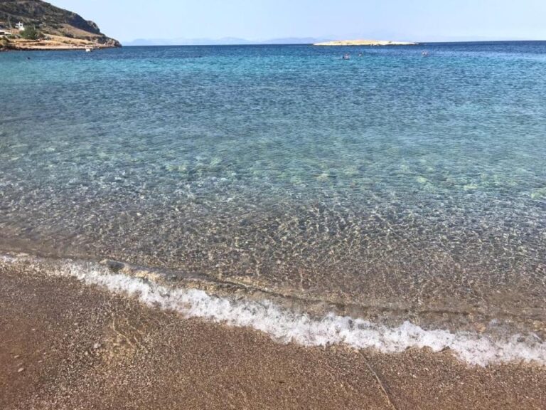 Τέλος το μπάνιο σε παραλίες της Αττικής: Οι 30 ακατάλληλες περιοχές που δεν πρέπει να κολυμπήσετε κοντά στην Αθήνα