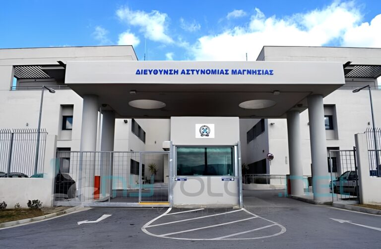 Συνελήφθη 52χρονη μητέρα στο Βόλο: Πωλούσε πορνογραφικό υλικό της ανήλικης κόρης της