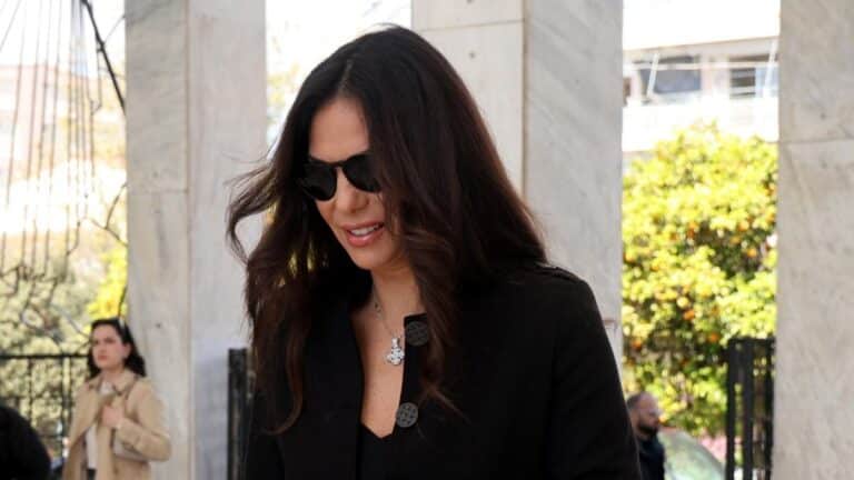 «Κόλαφος» η Βατίδου για Κούγια: «Δούλευα σεζόν για να πηγαίνει με τις γκόμενες στα μπουζούκια» – «Με πέταξε στο δρόμο»