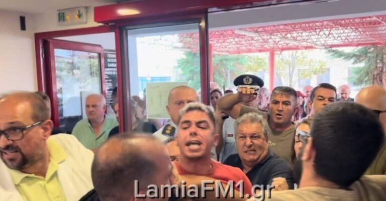 Ένταση στο νοσοκομείο Λαμίας με τον Άδωνι Γεωργιάδη στα εγκαίνια νέου τμήματος