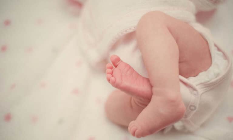 Φρίκη σε μαιευτήριο: 6χρονος σκότωσε νεογέννητο – Την πέρασε για