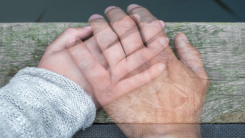 deceased loved one contact