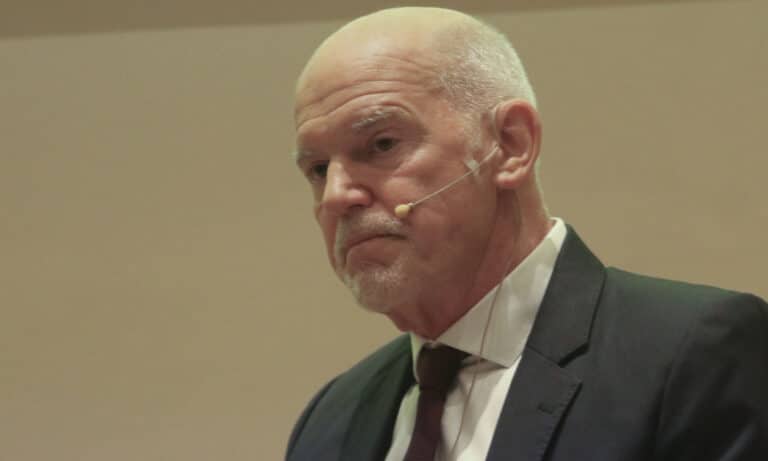 Επίθεση Παπανδρέου στην κυβέρνηση για το άσυλο: «Λαμβάνει αντισυνταγματικά, απαράδεκτα μέτρα»