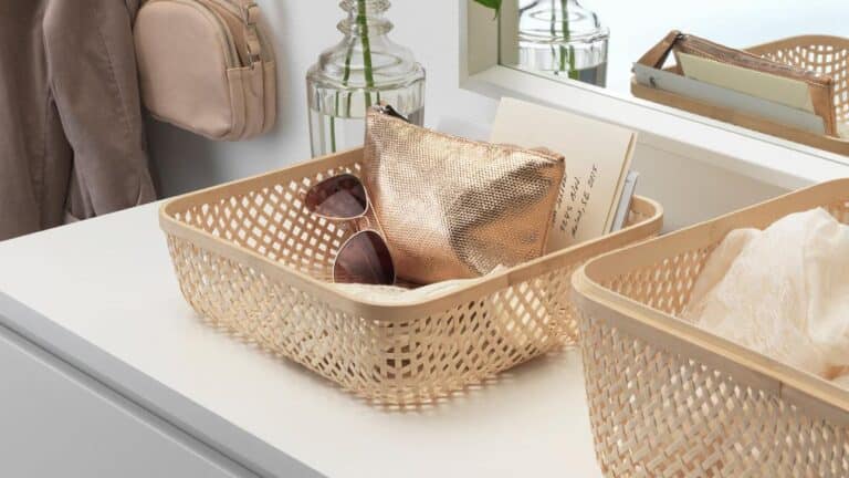 Ένα κόλπο από τα IKEA υπόσχεται να εξαφανίσει το ρούτερ και τα καλώδια από το σαλόνι, χωρίς να χάνεται το wi-fi