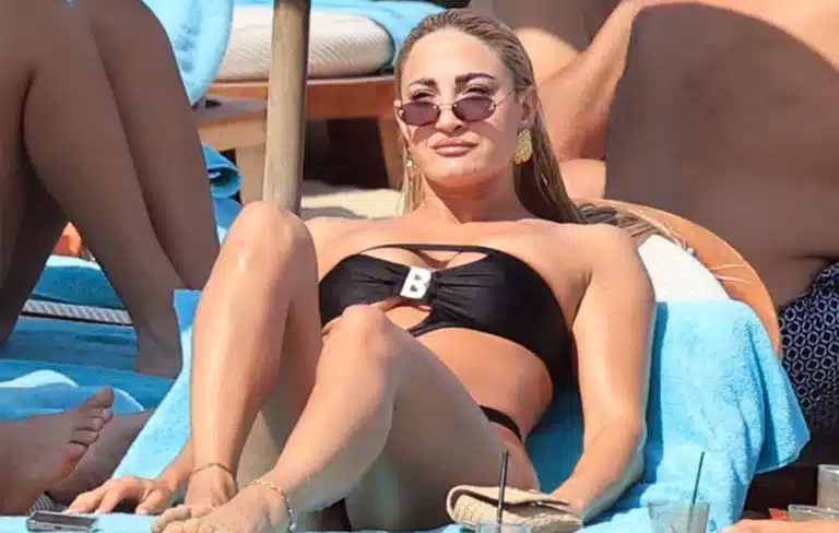 Ιωάννα Τούνη: «Η μαμά πρέπει να κάθεται σπίτι όλη μέρα με τα μωρά, με κότσο στο κεφάλι; Όχι, ευχαριστώ»