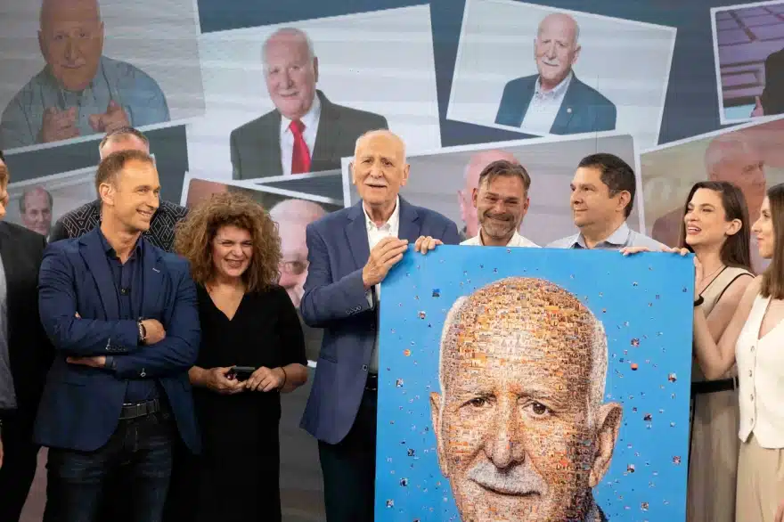 kalimera ellada teleytaia ekpompi 12