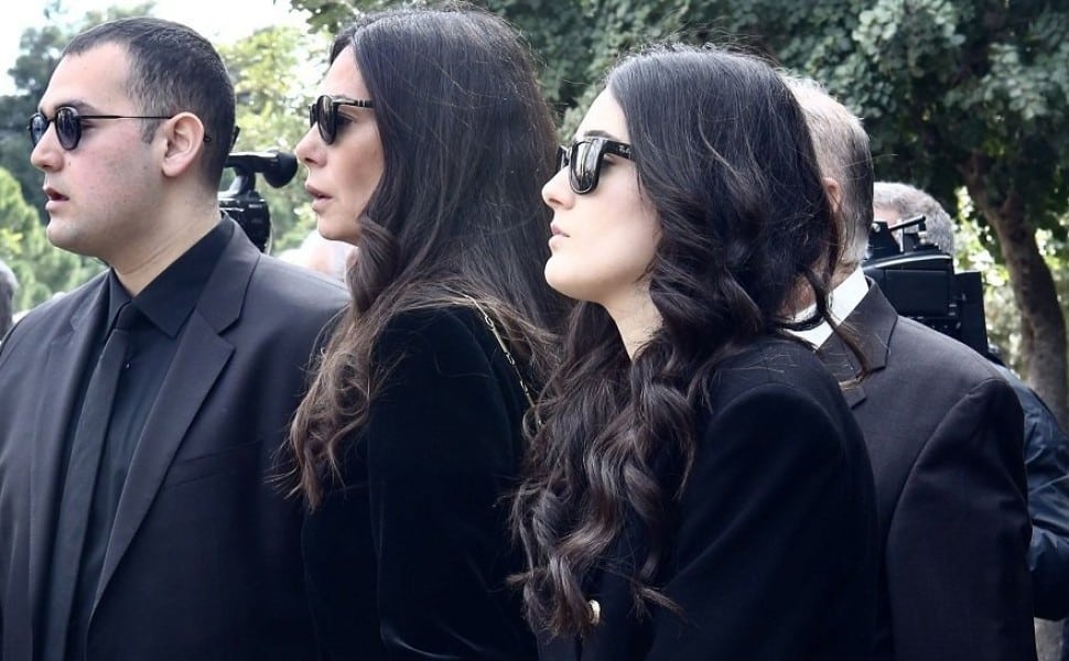 «Κόλαφος» η Βατίδου για Κούγια: «Δούλευα σεζόν για να πηγαίνει με τις γκόμενες στα μπουζούκια» – «Με πέταξε στο δρόμο» 2 kougia
