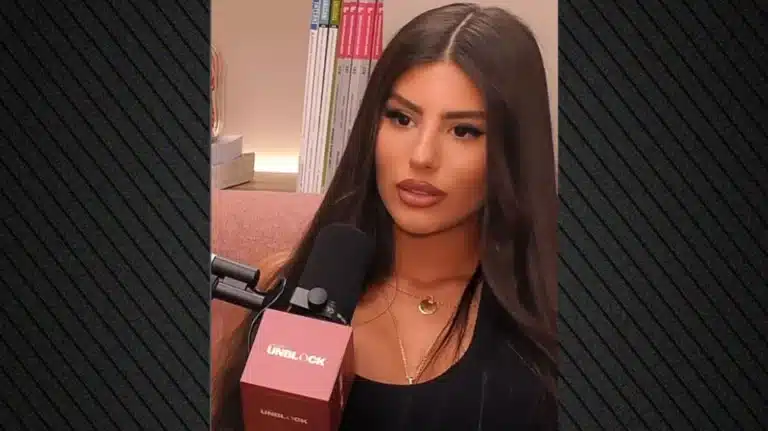 Δέσποινα Γιαννακοπούλου: «Φιγούρα δυναμικότητας και ανδρισμού ο πατέρας μου, αλλά όταν είμαστε μόνοι μας είναι απλά ο μπαμπάς μου»