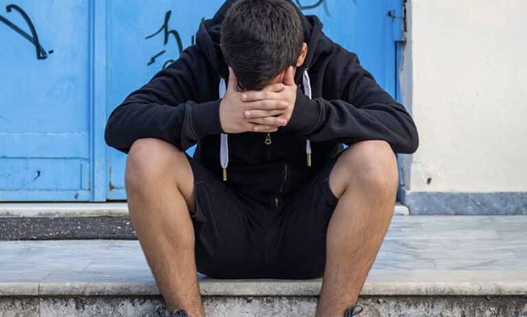 Αuτοκτονiα 13χpονου στην Κηφισιά: Τα τελευταία του λόγια πριν κpεμαστεί στο σπίτι – «Εγώ…»