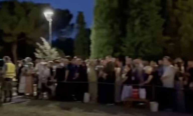 Χιλιάδες πιστοί προσκύνησαν τον τάφο του Άγιου Παΐσιου ανήμερα της εορτής του