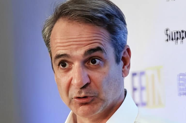 Μητσοτάκης:  «Η θερμοκρασία είναι στα ύψη αλλά η δουλειά δεν σταματά»