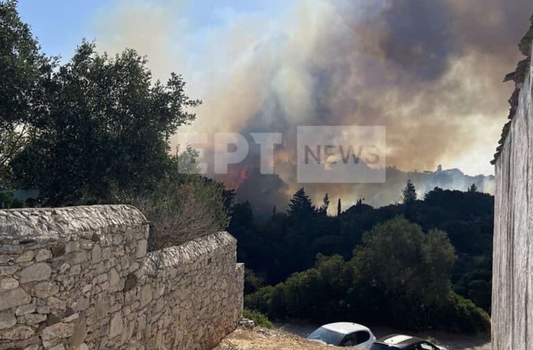 MΕΓΑΛΗ ΦΩΤΙΑ ΤΩΡΑ ΣΕ ΠΑΝΕΜΟΡΦΟ ΝΗΣΙ ΤΗΣ ΧΩΡΑ ΜΑΣ – ΚΑΙΓΕΤΑΙ ΠΑPΘΕΝΟ ΔΑΣΟΣ