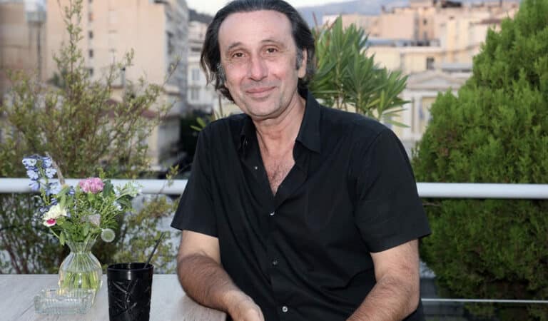 Χαραλαμπίδης: «Κάποια στιγμή θέλω να ευχαριστήσω τους άντρες που με σώσανε “κλέβοντάς” μου τις γυναίκες που είχα σχέση»
