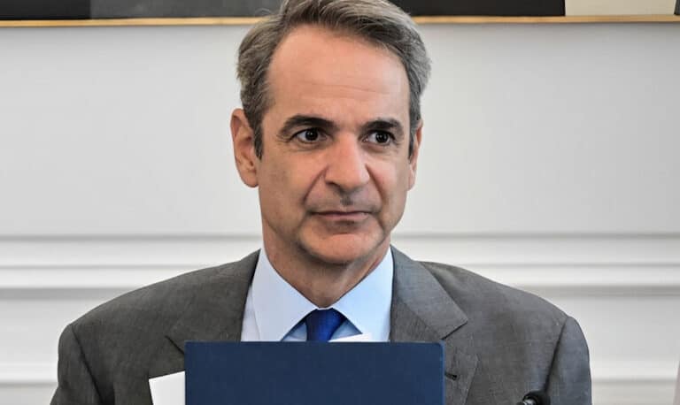 Ο Μητσοτάκης σκληραίνει τη στάση του απέναντι σε Ερντογάν, Σαμαρά και… Καραμανλή