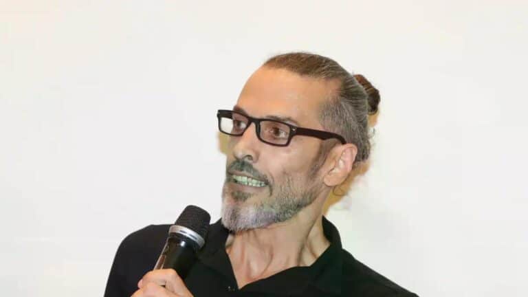 Σοκάρει ο Μάριος Ιορδάνου: «Ζω σαν να είμαι ήδη νεκρός γιατί…» Σοκάρει ο Μάριος Ιορδάνου: «Ζω σαν να είμαι ήδη νεκρός γιατί…»