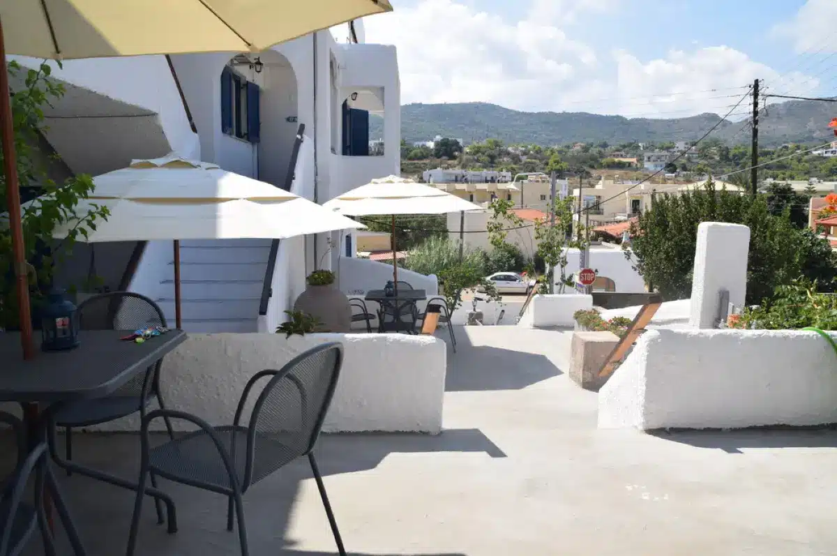 gkletsos hotel ephie.jpg