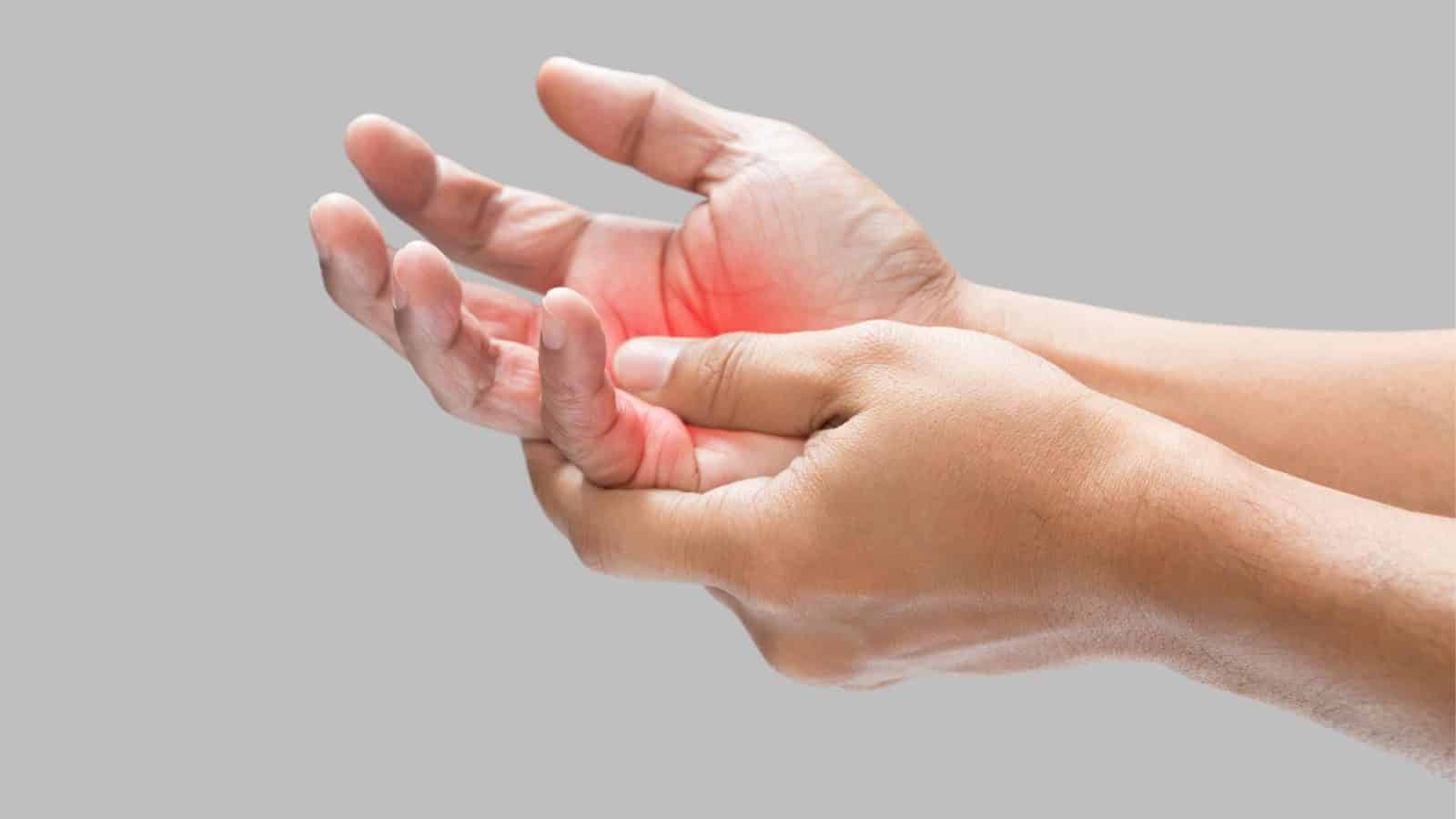 person having numbness in hand 1600x900 1