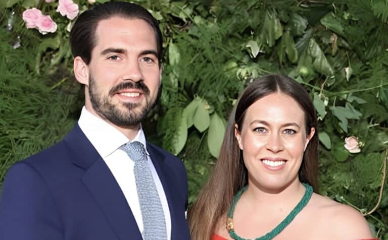 Πίσω στην Ελλάδα ο Φίλιππος Ντε Γκρες και η Νίνα Φλορ – «Η πατρίδα μας»