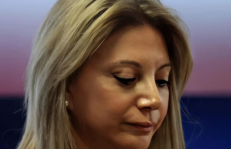 Μαρία Καρυστιανού:  «Η Παναγία να δυναμώνει τον δύσκολο αγώνα μας για φως, αλήθεια και δικαιοσύνη»