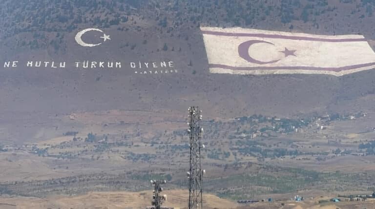 Η Τουρκία διπλασιάζει τον στρατό στα Κατεχόμενα – Θα φτάσει τους 100.000 στρατιώτες