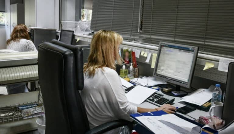 Έτσι θα κερδίσει τις εκλογές ο Μητσοτάκης – Αuξάνει ξανά τον βασικό μισθό από 1η Απριλίου 2026 – Πόσο θα φτάσει