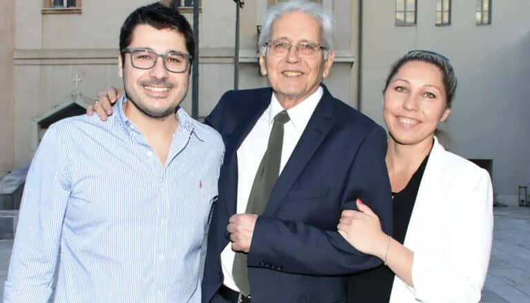 Τώρα πάλι μαζί»: Συγκινητική ανάρτηση του Λάμπρου Κωνσταντάρα – Δημήτρης Κωνσταντάρας και ο πατέρας του σε ένα πορτρέτο ζωής