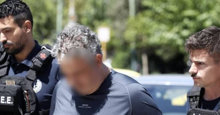 Παλλήνη: «Κάθε φορά που έχανα, έβαζα φωτιά» – Εθισμένος στον τζόγο δήλωνε ο δημοτικός υπάλληλος