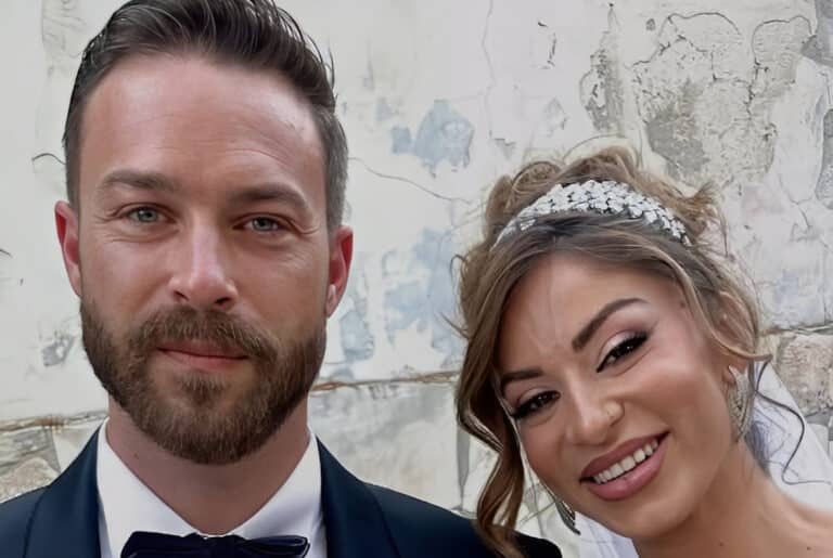 Στέφανος Μιχαήλ – Νάταλι Κάτερ: Παντρεύτηκαν! Η άφιξη της νύφης στην εκκλησία και το εντυπωσιακό νυφικό και το φιλί