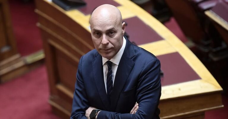 Το Πόθεν Έσχες αποκάλυψε τον γάμο του Γιώργου Αμυρά με τον σύντροφό του