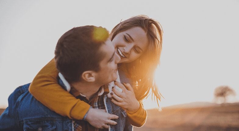 25 things to know before dating the affectionate girl