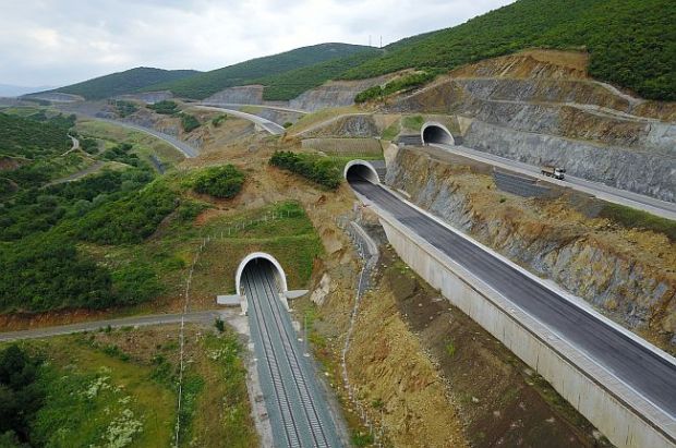 Ελλάδα: Ο νέος μεγάλος δρόμος με τις 23 γέφυρες– Ανοίγει την άνοιξη του 2026 4 2f9b43839a3a6a8e6bab9c4c54801e1c