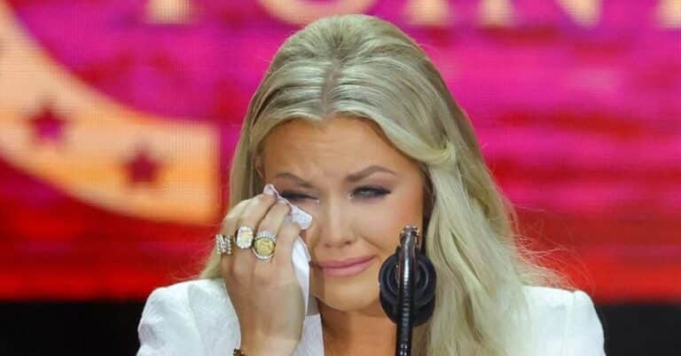 Τσάρλι Κερκ: Η σπαρακτική ομιλία της χήρας του – «Συγχωρώ τον δράστη, αυτό θα έκανε ο Χριστός και ο σύζυγός μου»