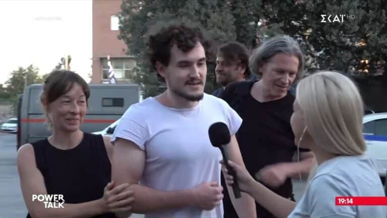 Πάτρα: «Πήγαμε να βοηθήσουμε και μας έβαλαν φυλακή», λέει ο 21χρονος που είχε προφυλακιστεί για εμπρησμό