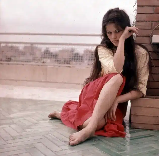 claudia cardinale what happens if you seem to fit two style v0