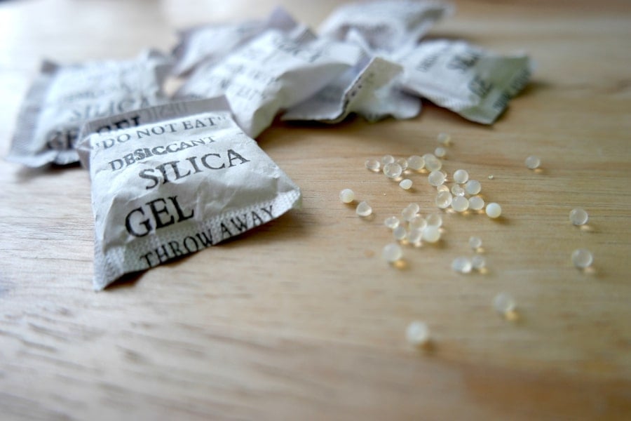 Σταματήστε να πετάτε τα σακουλάκια με silica gel. Δείτε 12 έξυπνους τρόπους για να τα χρησιμοποιήσετε γύρω από το σπίτι 4 db8d8986380160502f207f21e00df2c1 l