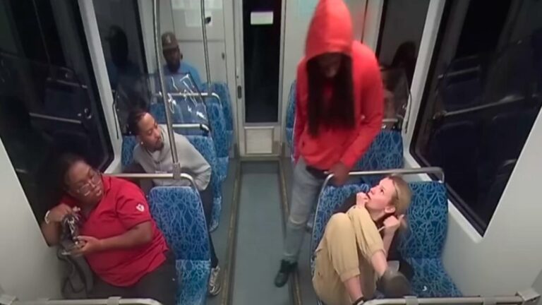 Τα τελευταία δραματικά δευτερόλεπτα προτού η Ιρίνα ξεψυχήσει – Κοιτάζει τον δολοφόνο της με βλέμμα γεμάτο τρόμο