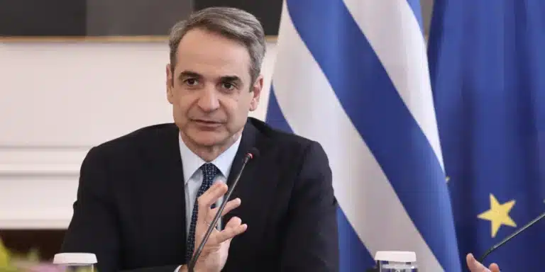 Μητσοτάκης στο υπουργικό: «Αμόκ παραπληροφόρησης, μέχρι και η φωτογραφία μου με τον Τραμπ είπαν πως είναι ψεύτικη»