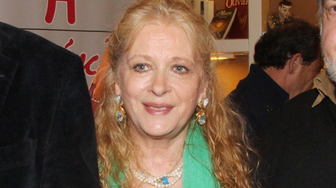 nora valsami4