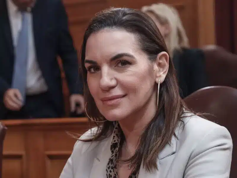 olgakefalogianni eurokinissi 216d20.jpg