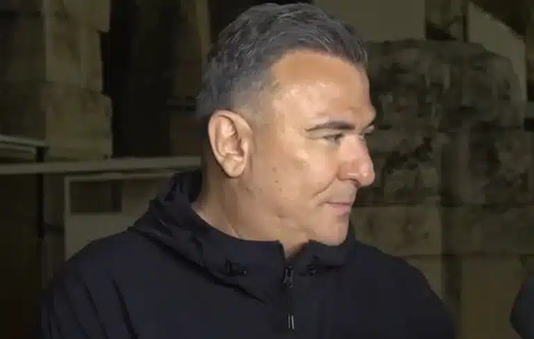 Αντώνης Ρέμος για Βασίλη Μπισμπίκη: «Είναι παλικάρι και αναλαμβάνει τις ευθύνες του, η Δέσποινα είναι πολύ στεναχωρημένη»