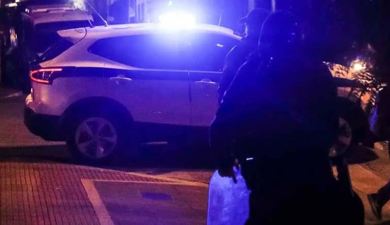 Θρίλερ στην Ακρόπολη: Βρέφος 30 ημερών εντοπίστηκε σε καρότσι σούπερ μάρκετ