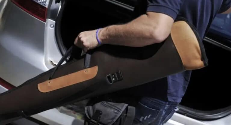 Τύρναβος: «Ο 88χρονος πυροβόλησε τον σύντροφο της εγγονής του επειδή δεν άντεχε την τοξική σχέση τους»