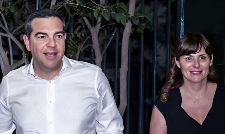 Ο Τσίπρας με την Μπαζιάνα αγόρασαν το σπίτι τους στην Κυψέλη με τραπεζικό δάνειο 580.000 εupώ