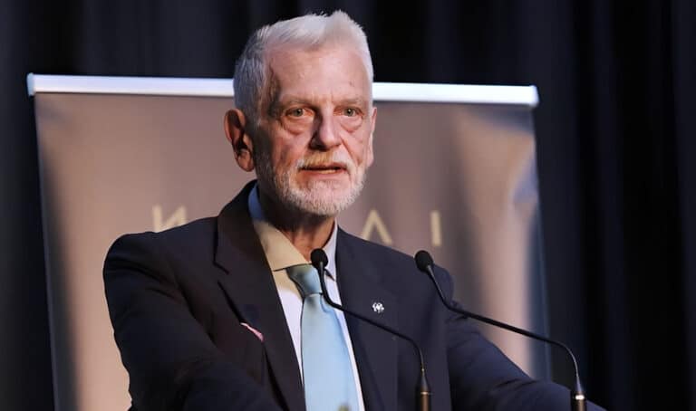 Γιάννης Λοβέρδος για ακρίβεια: «Εγώ ζω με τη βουλευτική αποζημίωση, δεν είναι πολύ»